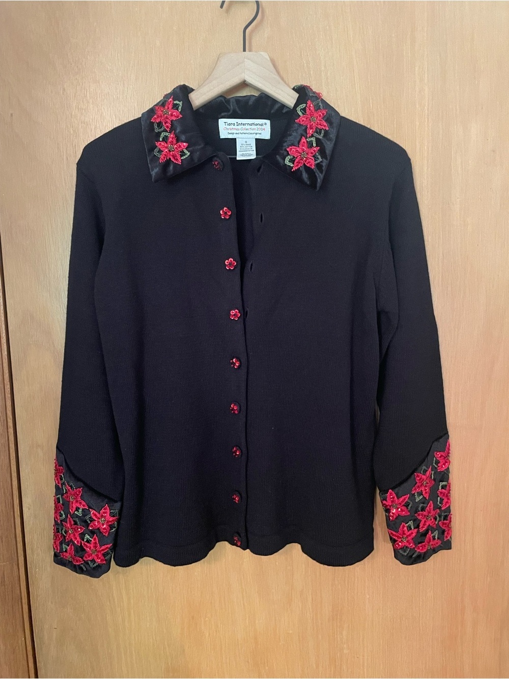 Vtg Tiara International Poinsettia Christmas Cardigan EUC Size S